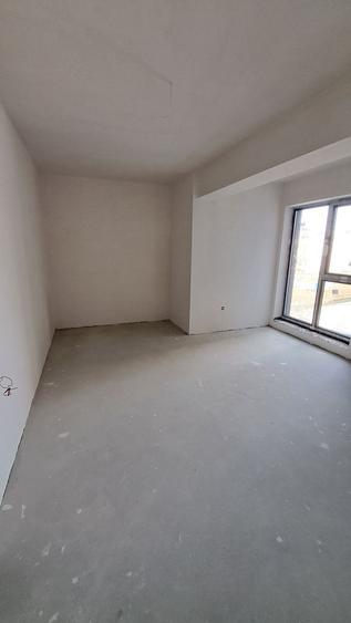 Jiului-Poligrafiei, 3 camere de vanzare,2/5, an 2026, decomandat, 102 mp