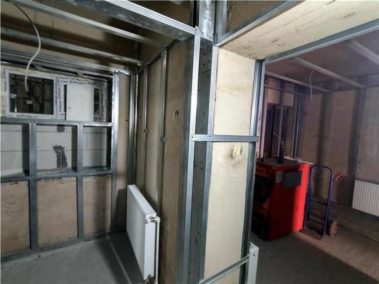 Oravita, Spatiu Com. (Apartament) 89MP, Zona Centrala, Pret Negociabil