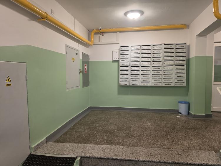 Apartament 3 camere stradal Alexandru Obregia vanzare