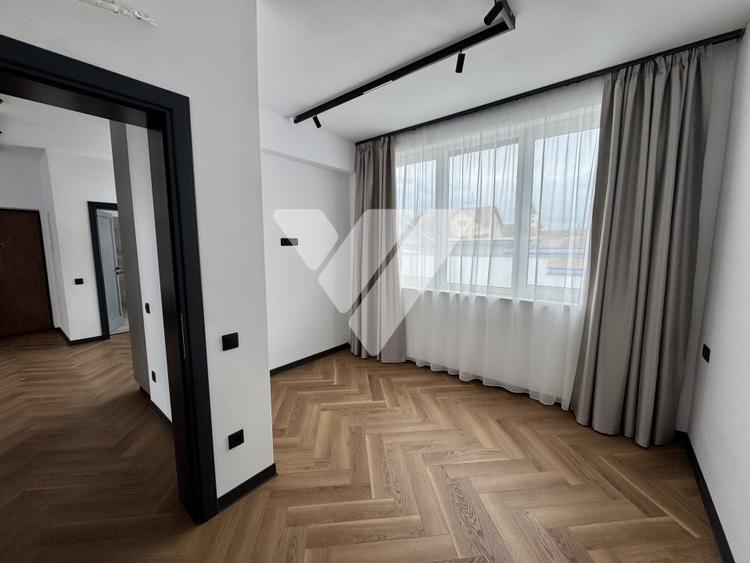 Apartament NOU 3 camere etaj 2, decomandat, 2 locuri parcare Turnisor