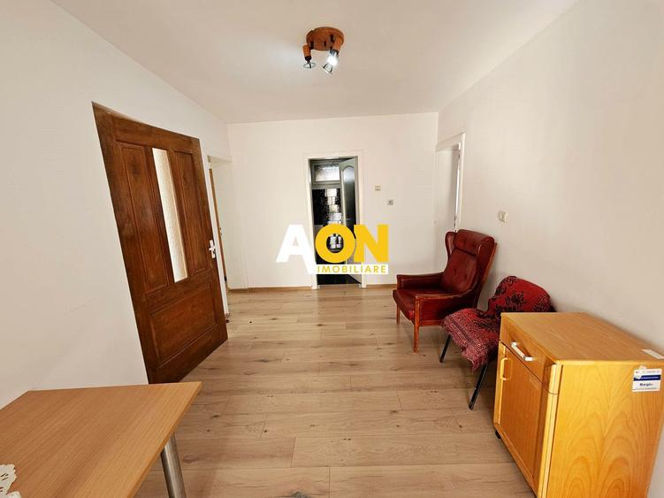 Casa 10 camere, 878 mp teren, toate utilitatile, Barabant