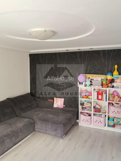 Apartament cu trei camere, zona Racadau 74 mp - parcul Trandafirilor - 3