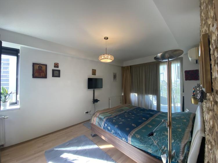 Apartament 4 camere bloc boutique si terasa de 25m