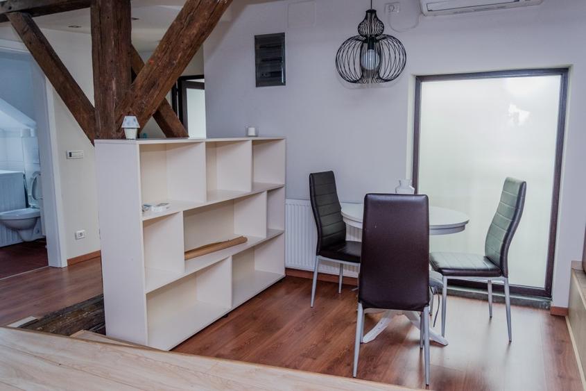 Ultracentral, apartament superb la mansarda cu terasa proprie, 0 % comision
