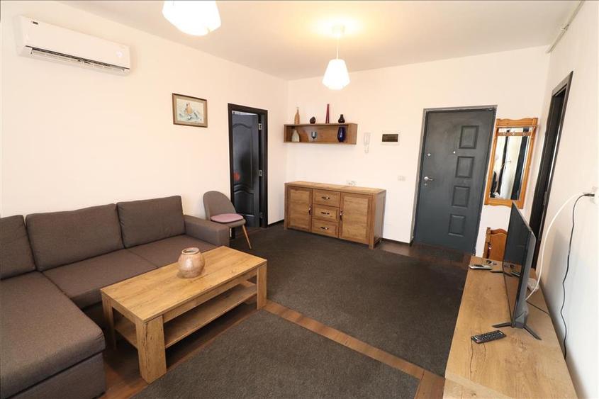 Apartament 2 camere, bloc nou, etaj 3, mobilat, parcare