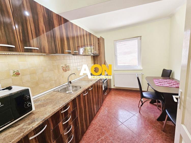 1/2 Duplex, format din 3 apartamente, 294 mp utili, ultracentral