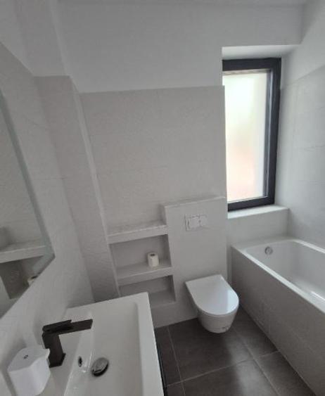 CASA/VILA de inchiriat PARCUL CAROL. PRIMA INCHIRIERE, S+P+2e+3r, 280 mp