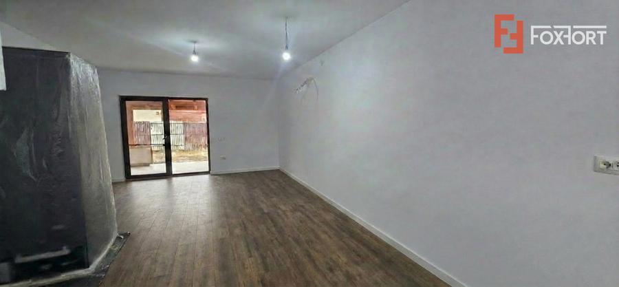 Duplex plan parter in spate la Valery Mosnita Noua
