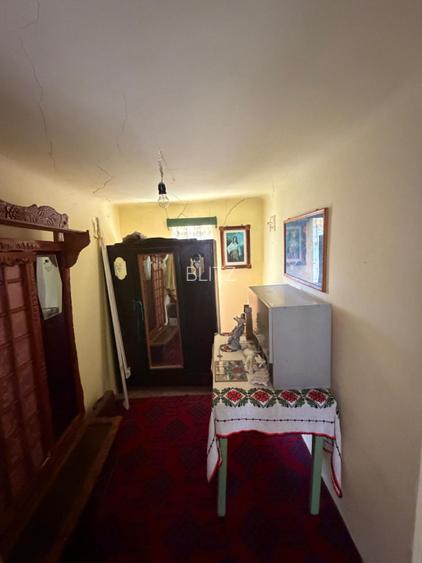Casa PARTER , 65 MP , TEREN 1277 mp ,184 utili, SECUI DOLJ - 5