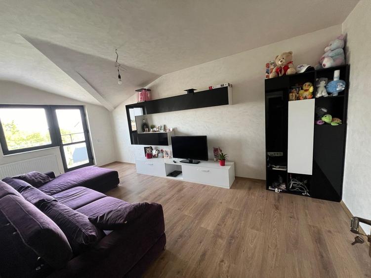 De vânzare Apartament modern 2 camere str.Caraiman nr. 14, zona Viziru II.