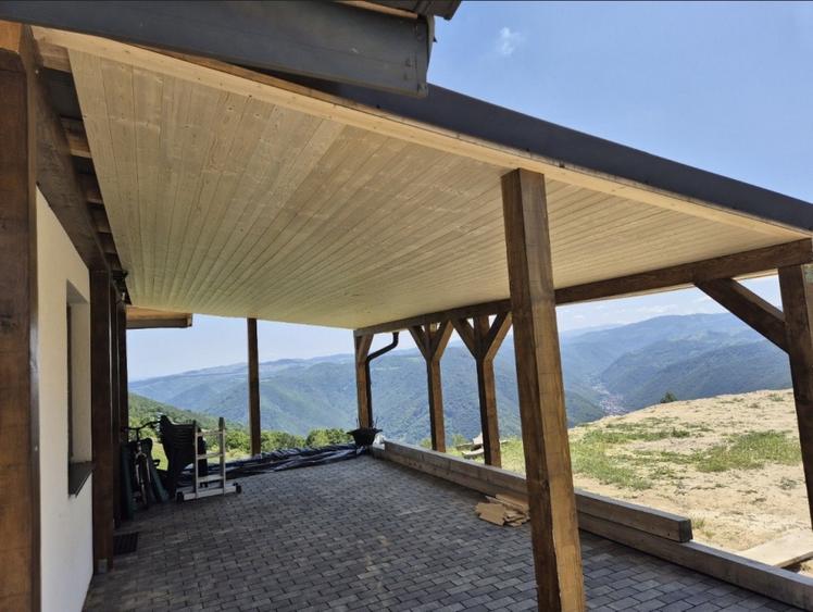 Cabană de vacanță | 3 camere | 82 mp | Situată la 23 km de Sebeș |