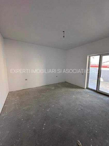 Casă 4 Camere de vânzare în Valu lui Traian | Nouă | La Alb - 9