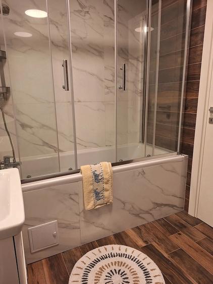 Inchiriere apartament 2 camere /complet mobilat modern/P-ta Constitutiei