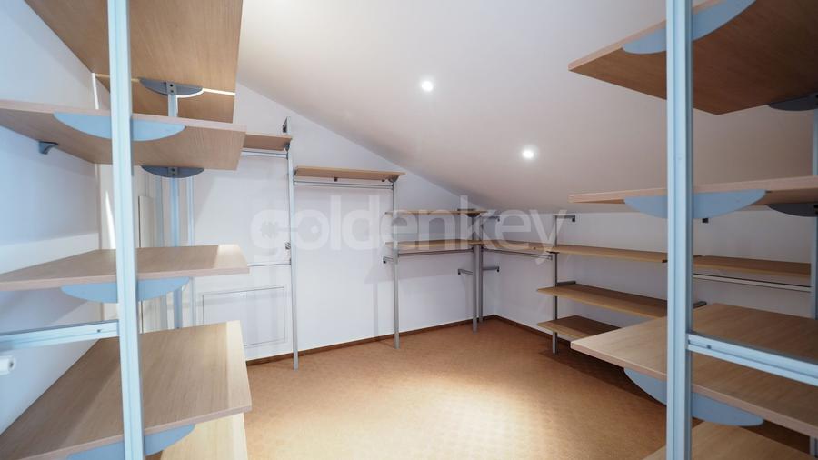 Vila nemobilata cu 7 camere | complex cu piscina | Scoala Americana