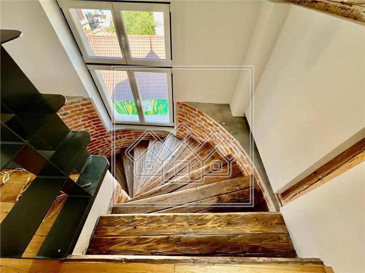 Spatiu de inchiriat in zona centrala - Complet renovat