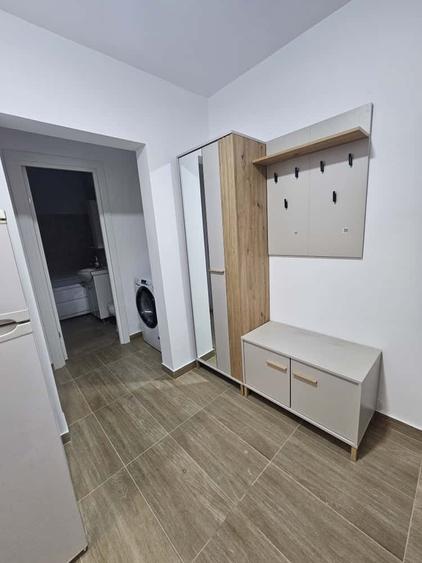 Apartament renovat si mobilat modern! 2 camere, Podul de Fier intersectie