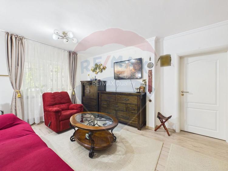 Apartament cu 4 camere de vanzare, Centrala proprie, 13 Septembrie - 13