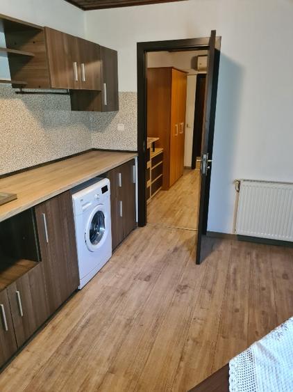 Inchiriez apart.tip studio zona Aparatorii Patriei la 5 min de statia de metrou