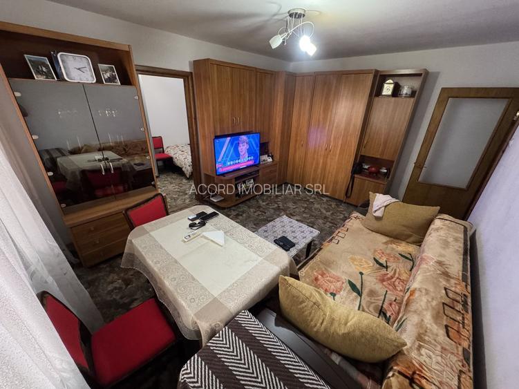 Apartament 2 camere zona Km 4 5 - 2