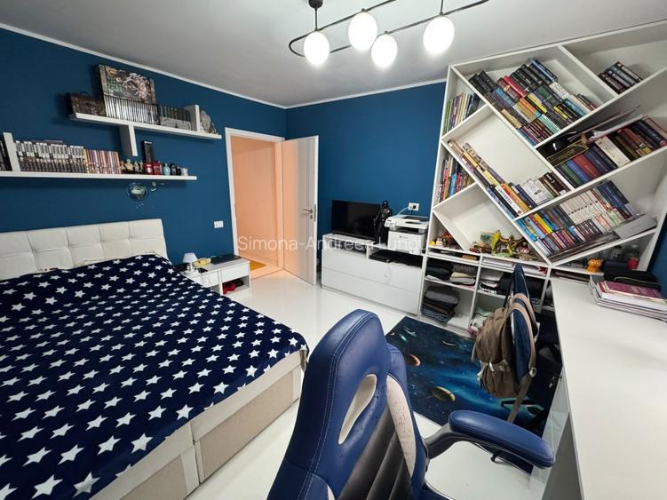Vând Apartament 4 camere - 9