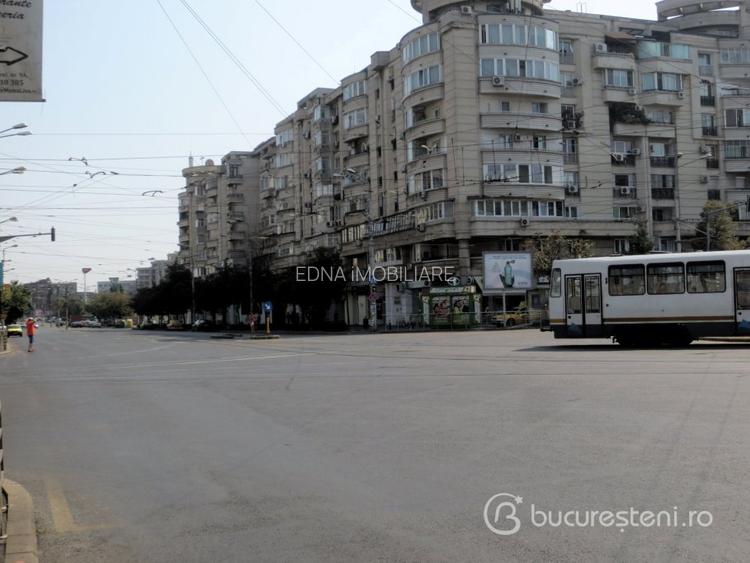VANZARE SPATIU COMERCIAL BD. CORNELIU COPOSU