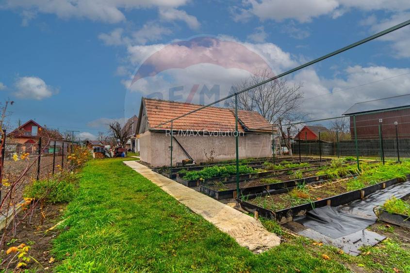 OPORTUNITATEI CASĂ modernă | 238mp utili și teren intravilan 7150mp - 42