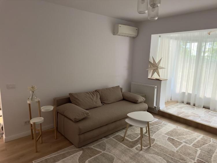 Proprietar inchiriez apartament 2 camere cu gradina