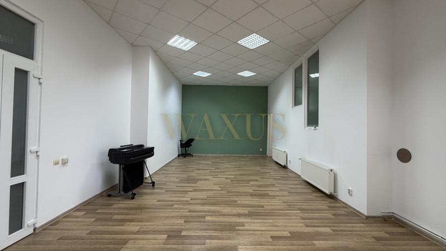 Spațiu comercial, ultracentral, pretabil birouri