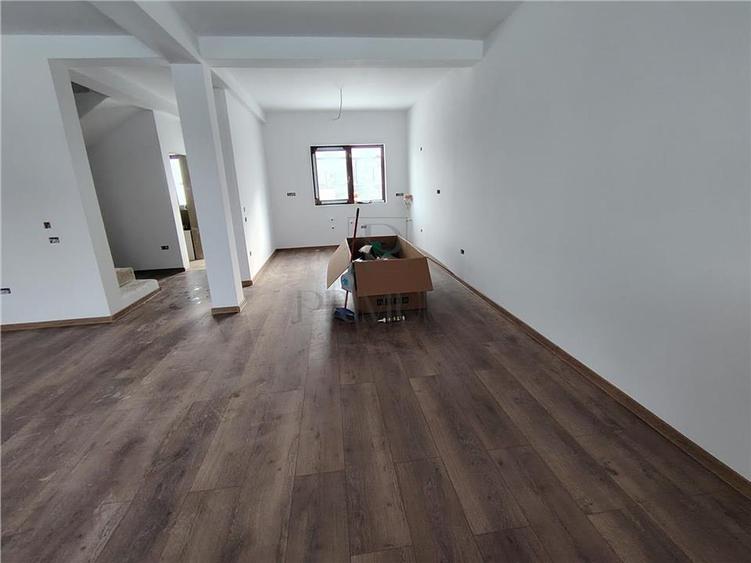Duplex superb - toate utilitatile - la cheie