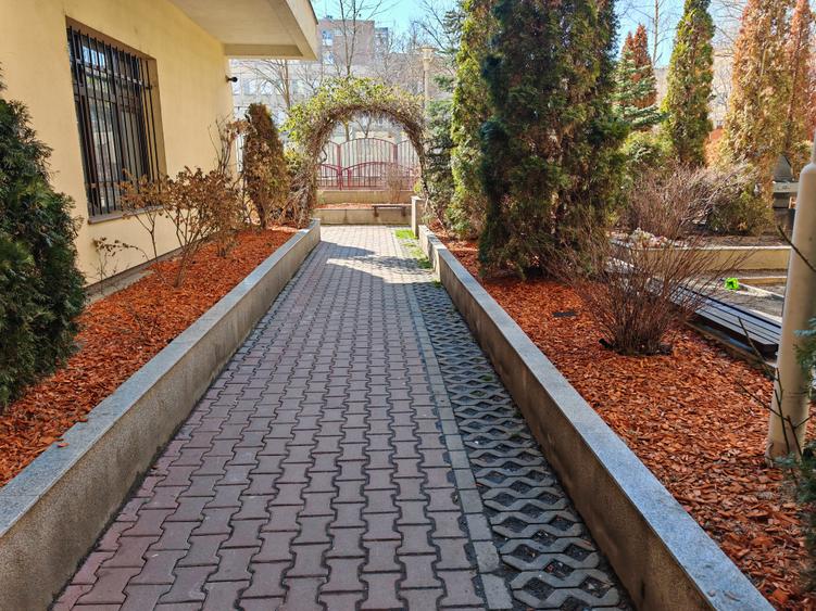 Apartament 2 camere mobilat si utilat nou zona Centrul Civic
