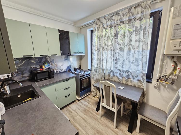 Parcul Carol / Apartament doua camere-Loc de parcare