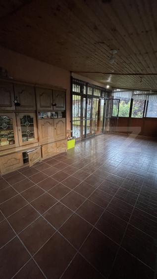 Vila de vanzare, 500 mp, teren 1000 mp, zona Stefanesti