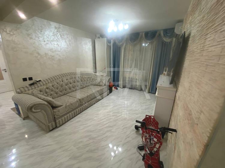 3 Camere- Etaj 1/8 -Centrala proprie- Piata Rahova