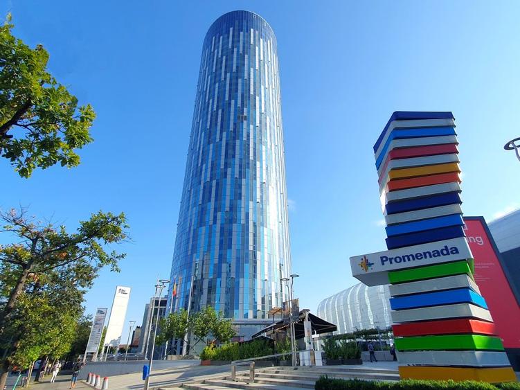 Sky Tower, inchiriere birouri moderne, Comision 0%
