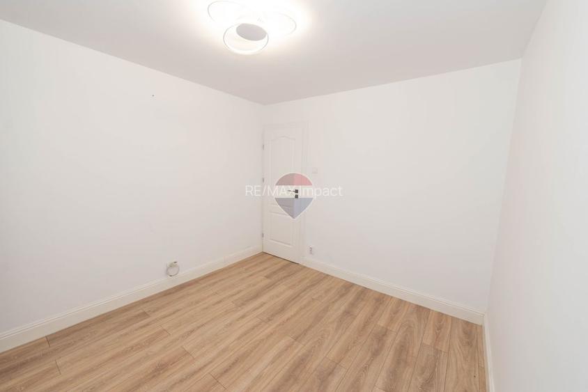 Apartament 3 camere de vanzare, balcon, renovat,  Berceni, sector 4 - 14