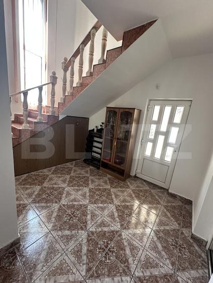 Casa tip P+M,4 camere,240mp,zona Aurel Vlaicu