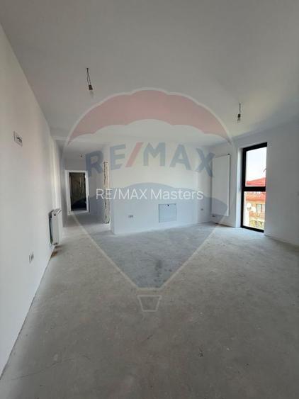 Clădire multifuncțională – 950 mp | P+3 | Lift | 26 locuri de parcare - 13