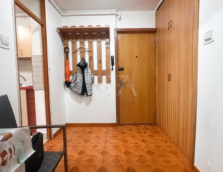 2 camere Tei decomandat, parter, an 1983, 49 mp