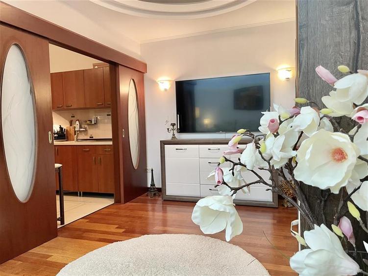 3 camere Herastrau luminos si spatios! Sat Francez