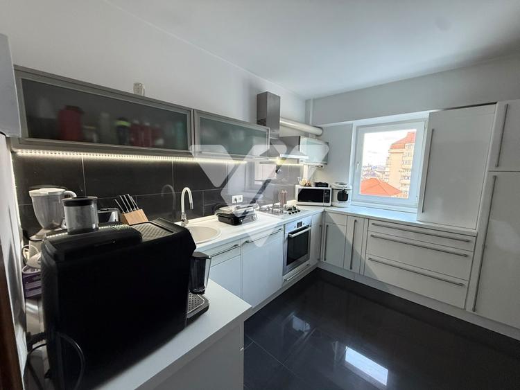 Apartament 3 camere mobilat 68 mp utili 2 bai pivnita Turnișor Sibiu