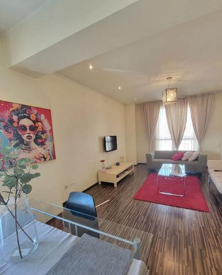 Decebal,Unirii,bl.2012,et.6/11,mobilat,utilat complet,balcon,AC,debara,renovat