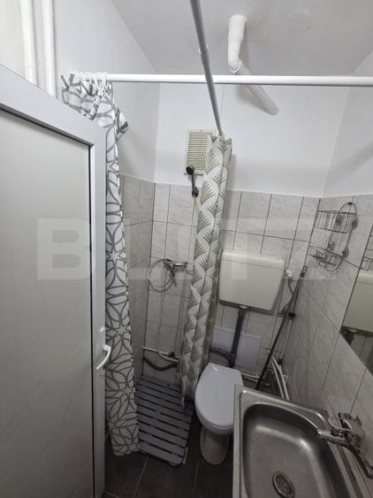 Garsoniera de vanzare, 11 mp, zona Manastur