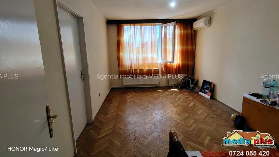 Apartament 3 camere decomandat, vedere bilaterală – Țiglina II - 2