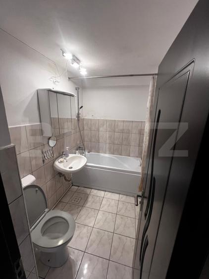 Apartament 3 camere, 72 mp, zona Codlea