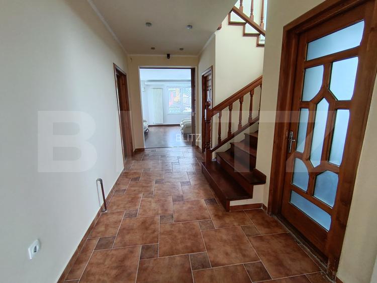 Casa Ultracentral cu 5 camere în suprafață de 300 mp și un teren de 600 mp - 7