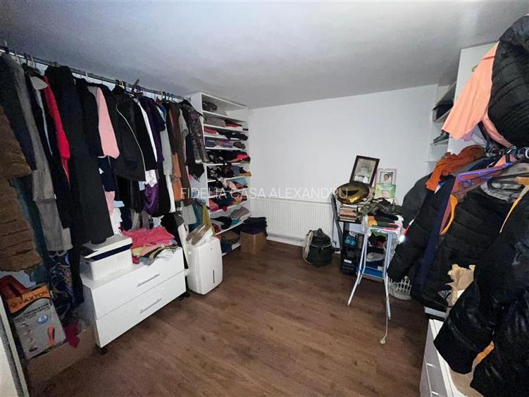 Apartament 3 camere, pe 2 nivele cu curte, in Bucium - 5