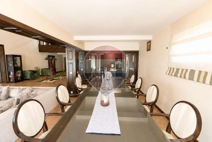 Vila cu piscina, 6 camere, 254mp utili, 815mp teren, com. Berceni