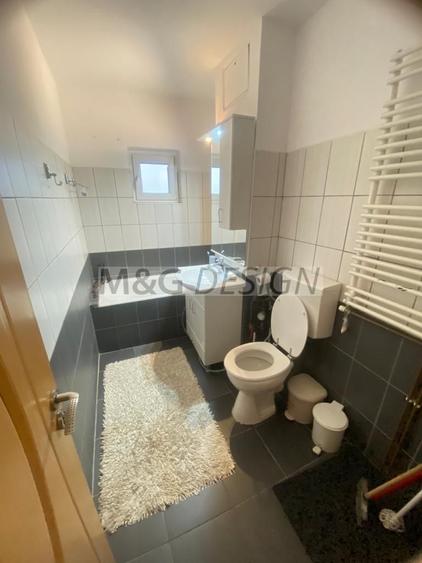 4 camere decomandat mobilat utilat  etaj 1 centrala Complexul studentesc Olimpia