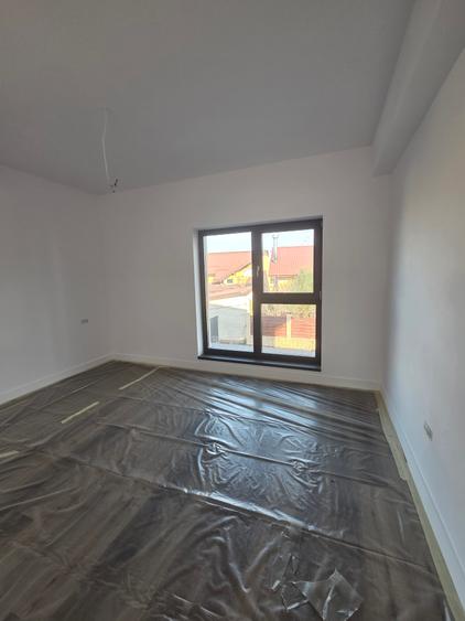 Vila P+1E+M-Teren 400 mp-Ansamblu privat-Parc Ghidigeni