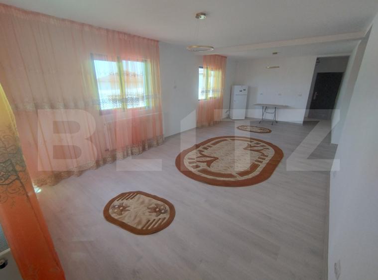 Casa P în Șimnicu de Sus, 3 camere, 71 mp utili, teren 324 mp